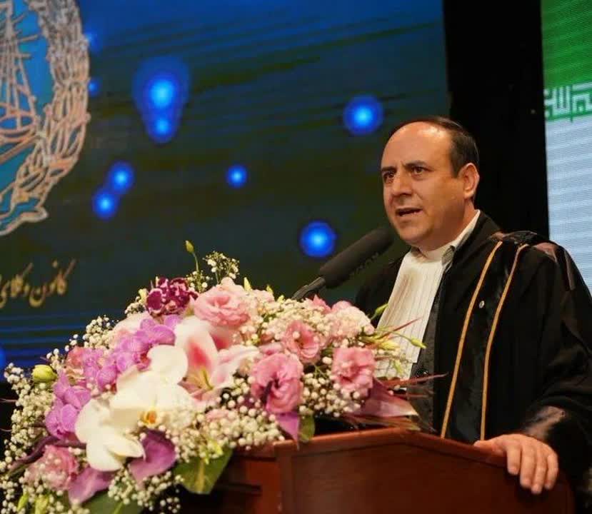 وکیل محمد شاه محمدی وکیل محمد شاه محمدی رئیس سی و سومین دوره هیأت مدیره کانون وکلای دادگستری مرکز شد.